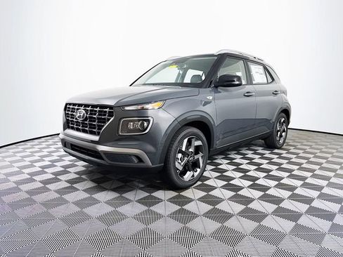 Used 2025 Hyundai Venue Limited FWD image 46