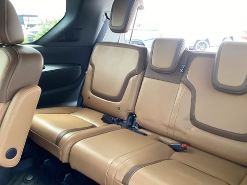 Used 2025 Nissan Armada SL w/ Captain's Chari Seat Package AWD/4WD image 13