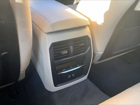 Used 2023 BMW i4 eDrive35 w/ Premium Package image 35