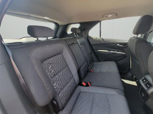 Used 2018 Chevrolet Equinox LT AWD/4WD image 27