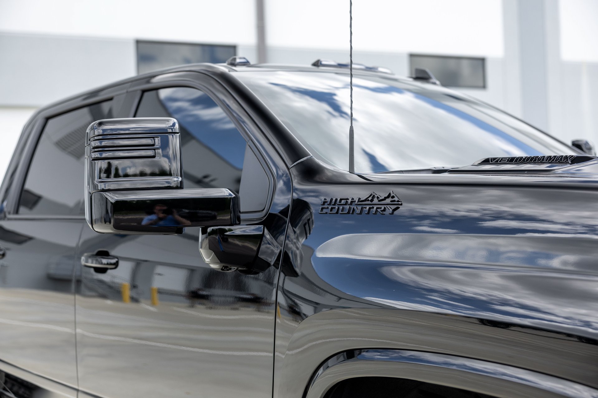 Used 2026 Chevrolet Silverado 3500 High Country w/ High Country Premium Package AWD/4WD image 5