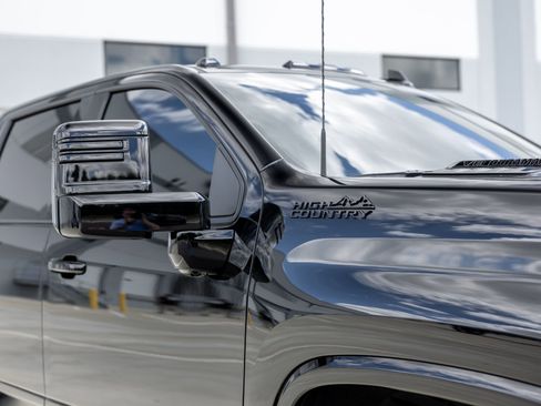 Used 2026 Chevrolet Silverado 3500 High Country w/ High Country Premium Package AWD/4WD image 5
