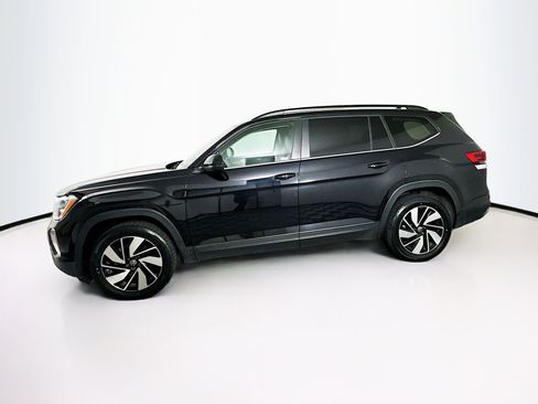 Used 2024 Volkswagen Atlas SE image 4