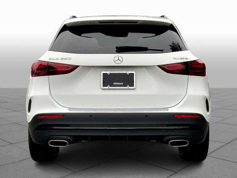 Used 2026 Mercedes-Benz GLA 250 4MATIC image 4