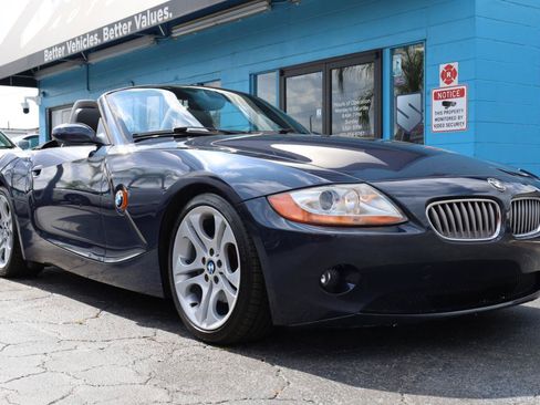 Used 2004 BMW Z4 3.0i RWD image 6