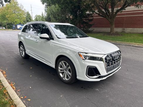 Used 2026 Audi Q7 3.0T Premium Plus w/ Premium Plus Package AWD/4WD image 7