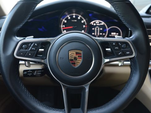 Certified 2018 Porsche Panamera 4 AWD/4WD image 16