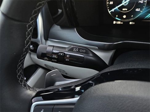 Certified 2023 Kia Sorento SX Prestige image 32