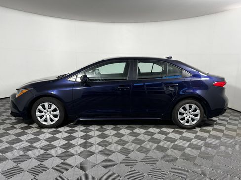 Used 2025 Toyota Corolla LE FWD image 8