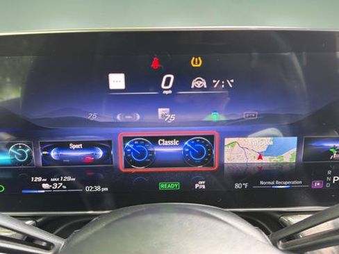 Used 2023 Mercedes-Benz EQS 450+ SUV image 32