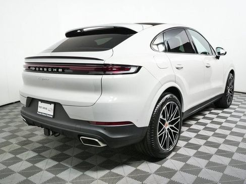 New 2026 Porsche Cayenne Coupe AWD/4WD image 30