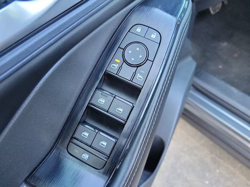 Used 2024 Nissan Rogue SV AWD/4WD image 13