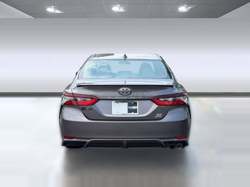 Used 2024 Toyota Camry SE w/ Cold Weather Package AWD/4WD image 10