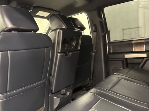 Used 2022 Ford F250 Lariat w/ Lariat Ultimate Package image 13