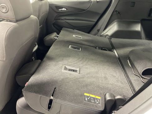 Used 2022 Chevrolet Equinox LT image 24