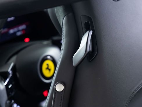 Used 2024 Ferrari Roma Spider RWD image 46