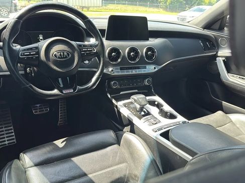 Used 2019 Kia Stinger GT2 RWD image 10