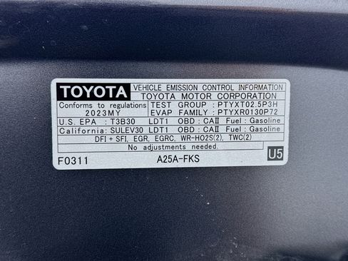 Used 2023 Toyota RAV4 XLE Premium image 21