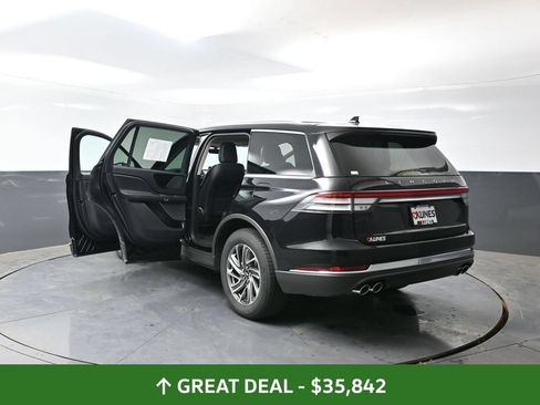 Used 2023 Lincoln Aviator AWD image 65