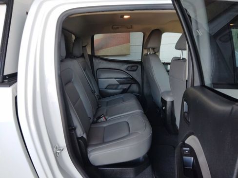 Used 2022 Chevrolet Colorado W/T w/ WT Convenience Package AWD/4WD image 15
