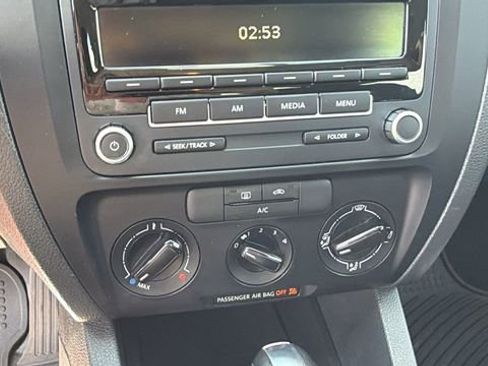 Used 2014 Volkswagen Jetta S FWD image 14