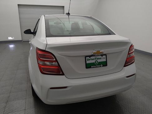 Used 2020 Chevrolet Sonic LT image 6