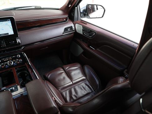 Used 2018 Lincoln Navigator L Black Label image 23