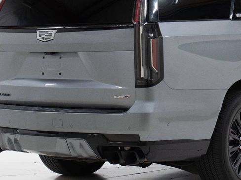 Used 2024 Cadillac Escalade V w/ LPO, ONYX Package AWD/4WD image 16