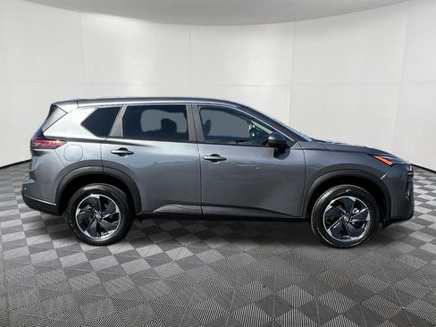 Used 2025 Nissan Rogue SV AWD/4WD image 7