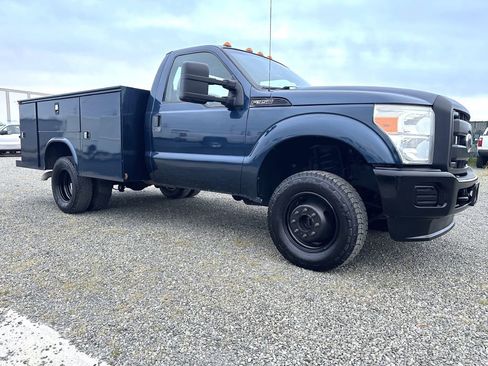 Used 2015 Ford F350 XL w/ Trailer Tow Package image 4
