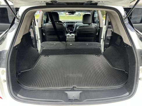 Used 2022 Nissan Murano SV w/ SV Midnight Edition Package FWD image 23