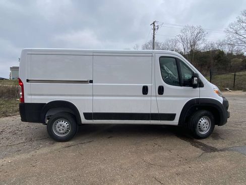 New 2026 RAM ProMaster 1500 w/ Convenience Group FWD image 36