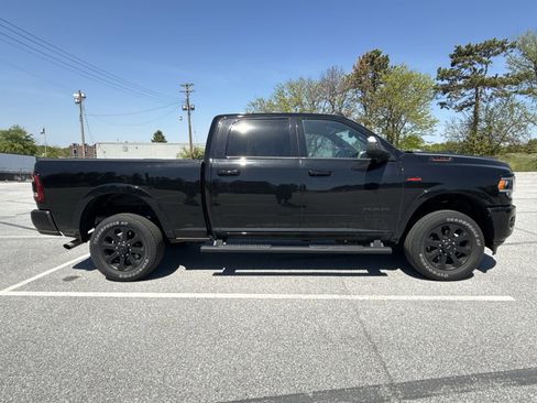 Used 2022 RAM 2500 Laramie w/ Night Edition AWD/4WD image 6