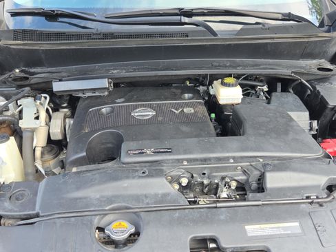 Used 2015 Nissan Pathfinder Platinum FWD image 18
