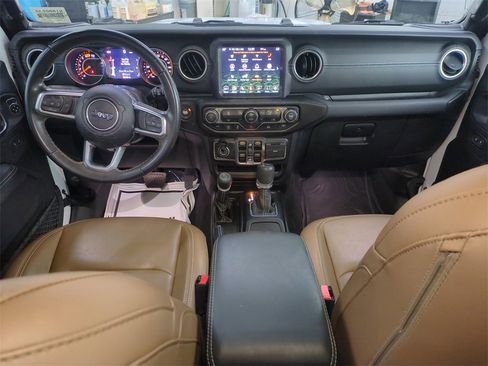 Certified 2022 Jeep Wrangler Unlimited Sahara image 17