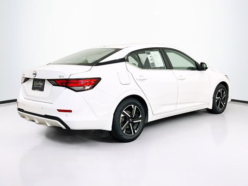 Used 2024 Nissan Sentra SV image 9