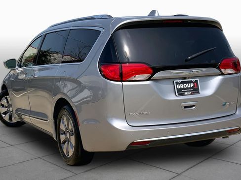 Used 2019 Chrysler Pacifica Limited w/ Advanced Safetytec Group FWD image 12