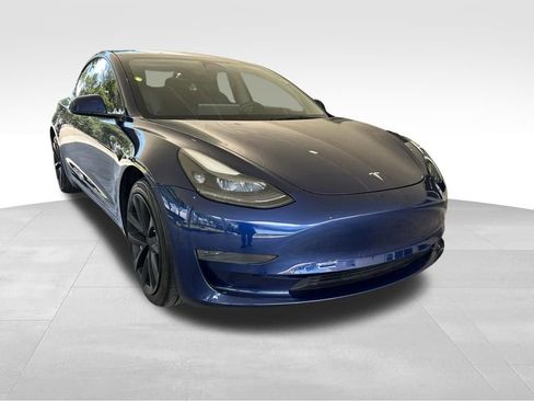 Used 2022 Tesla Model 3 RWD image 2