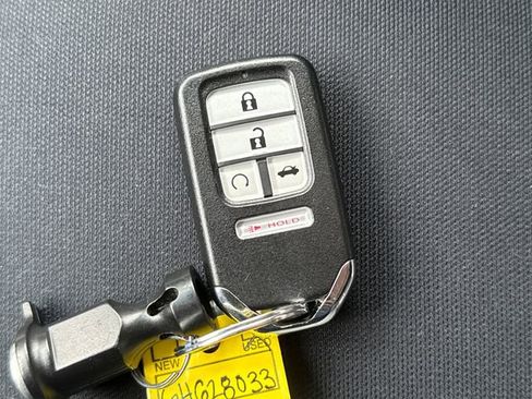 Used 2016 Honda CR-V EX image 33