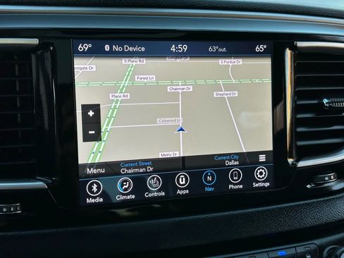 Used 2020 Chrysler Pacifica Touring-L w/ Advanced Safetytec Group image 39