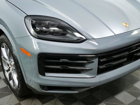 New 2026 Porsche Cayenne AWD/4WD image 36