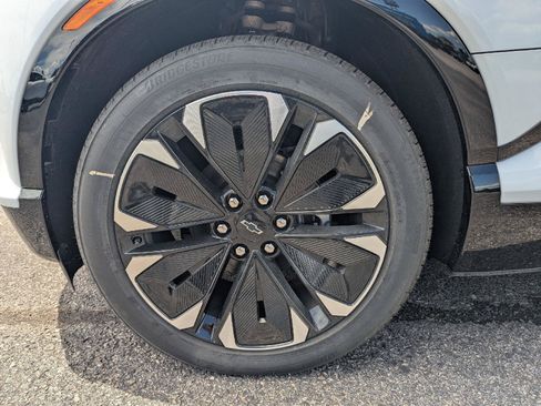 New 2026 Chevrolet Blazer EV RS AWD/4WD image 19