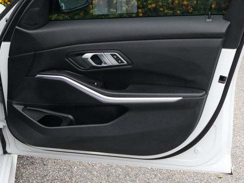 Used 2022 BMW M340i w/ Premium Package RWD image 41