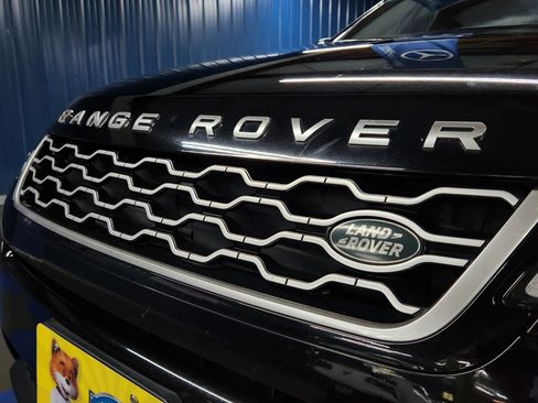 Used 2020 Land Rover Range Rover Evoque SE image 45
