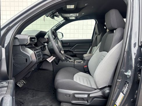 New 2026 Toyota 4Runner 2WD image 4