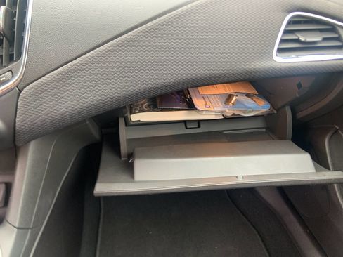 Used 2016 Chevrolet Cruze LT image 9