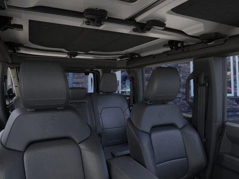 New 2025 Ford Bronco Badlands w/ Sasquatch Package image 12