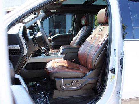 Used 2018 Ford F150 King Ranch w/ Equipment Group 601A Luxury AWD/4WD image 12