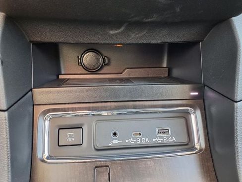 New 2026 Subaru Ascent Touring AWD/4WD image 17