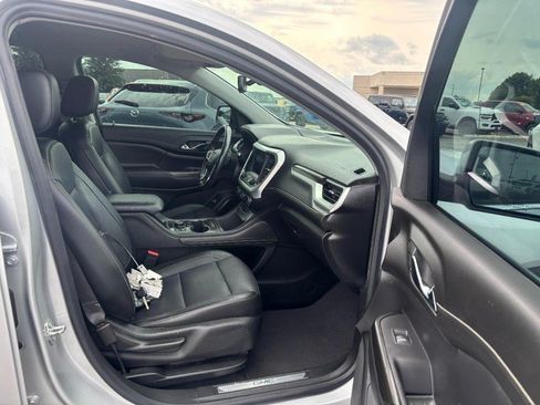 Used 2020 GMC Acadia SLT w/ Driver Alert Package II AWD/4WD image 11